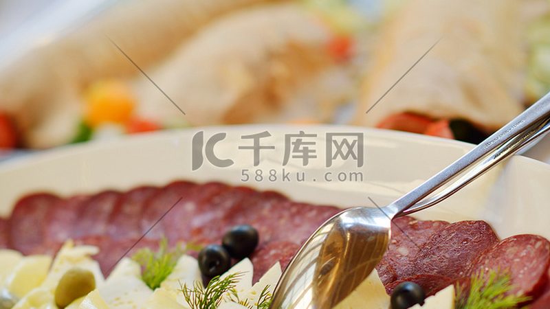 膨化食品定制贴牌：揭秘定制背后的技术秘密**